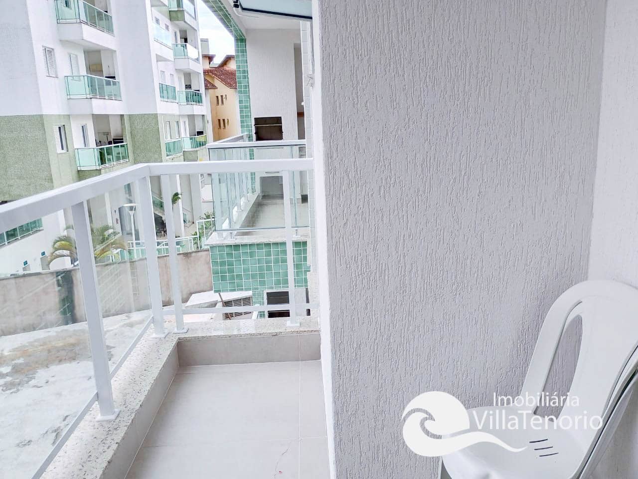 sacada-APARTAMENTO PRAIA GRANDE 1 DORMITÓRIO MOBILIADO IMOBILIARIA VILLA TENÓRIO-28