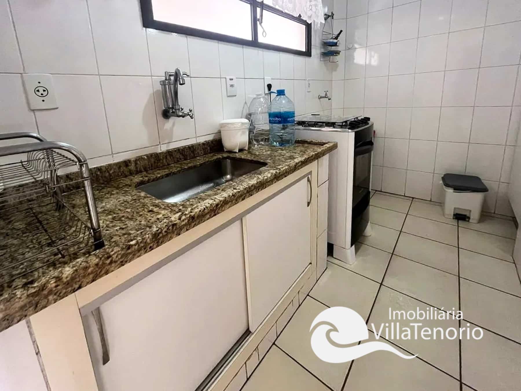 cozinha-apartamento-2-dormitorios-com-piscina-e-churrasqueira-ubatuba-villa-tenorio.-18-4