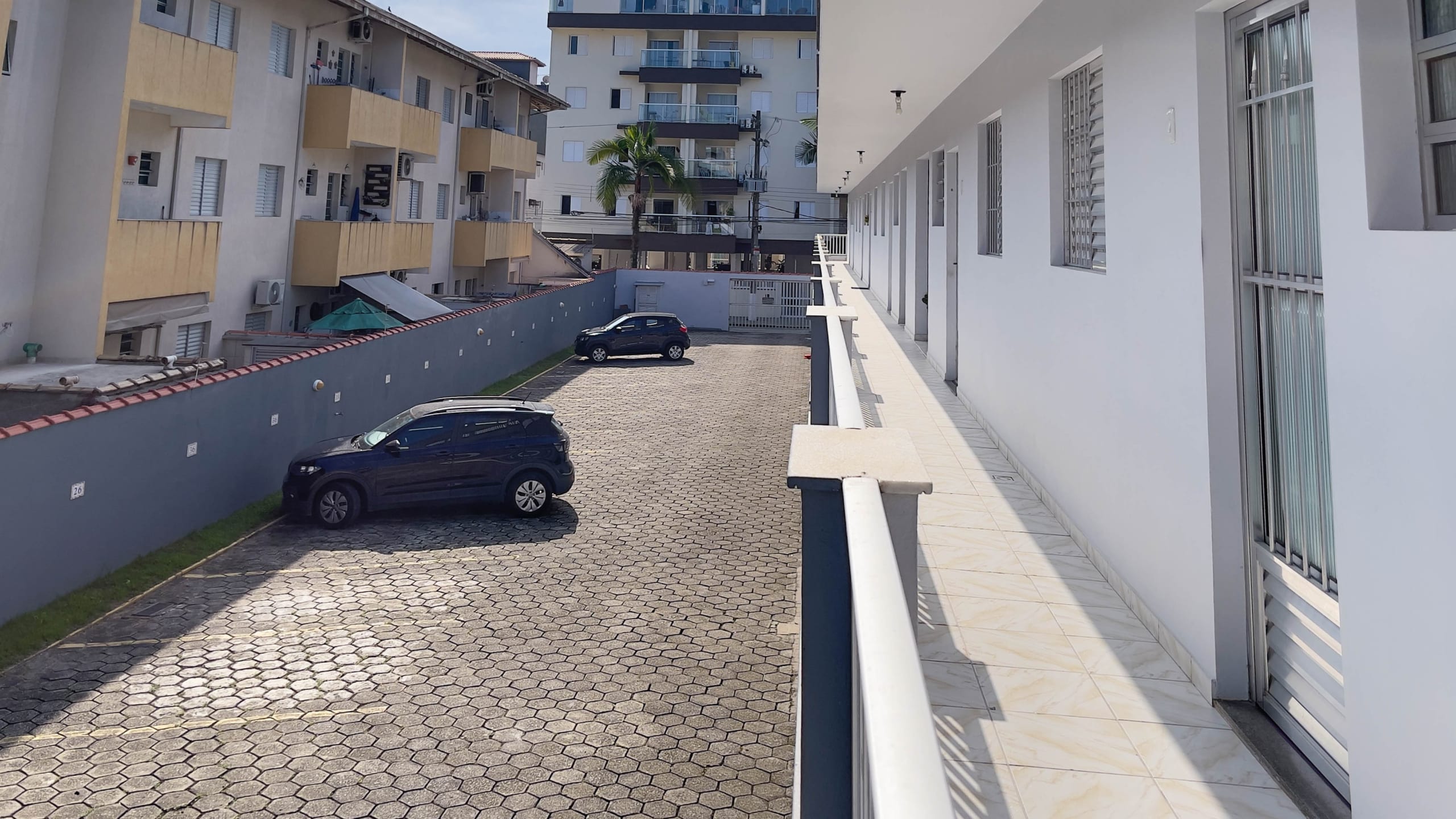 garagem-apartamento-2-dormitorios-com-piscina-e-churrasqueira-ubatuba-villa-tenorio. (24 de 39)