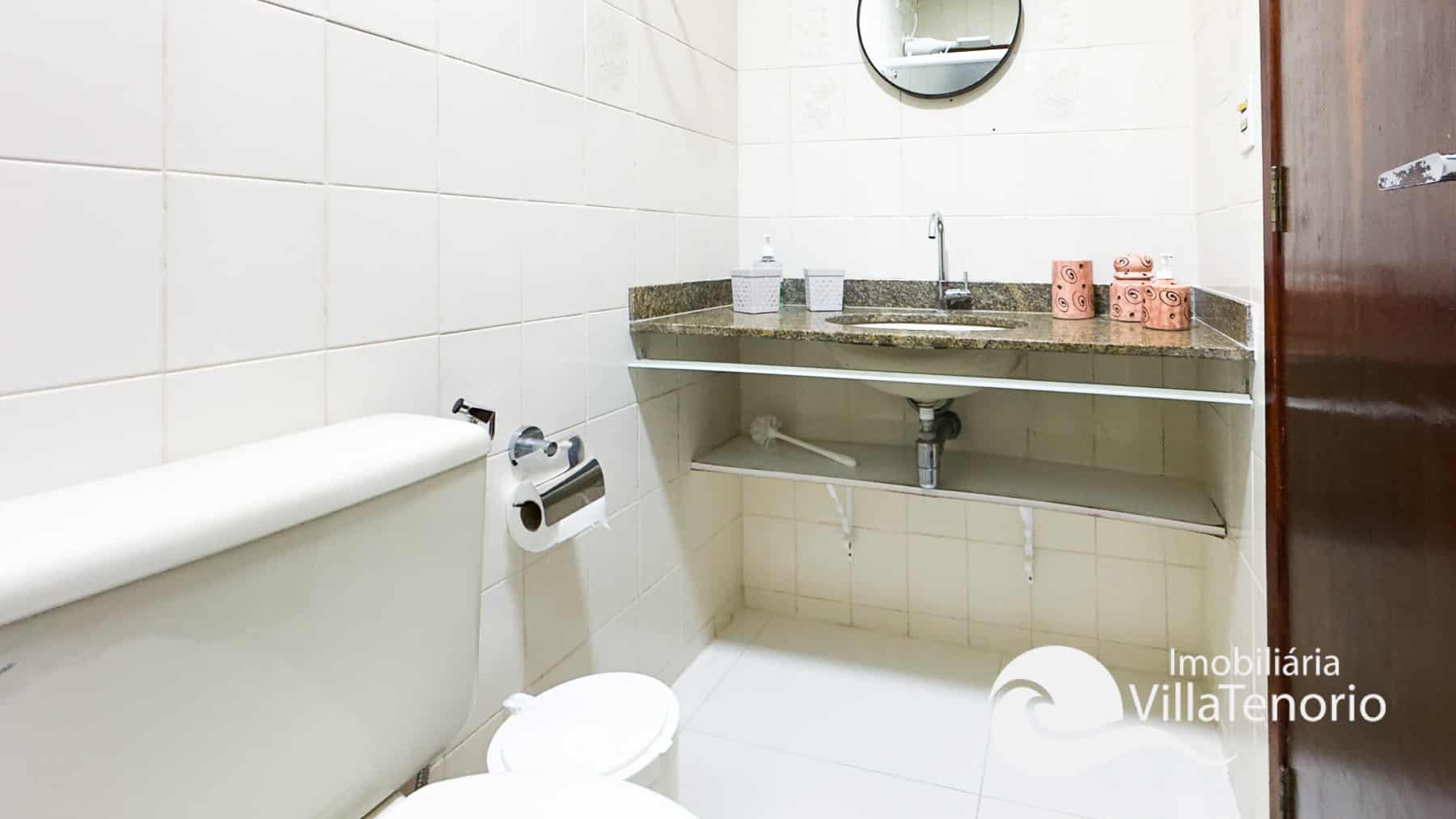 banheiro-apartamento-2-dormitorios-com-piscina-itagua-ubatuba-imobiliaria-villa-tenorio-10
