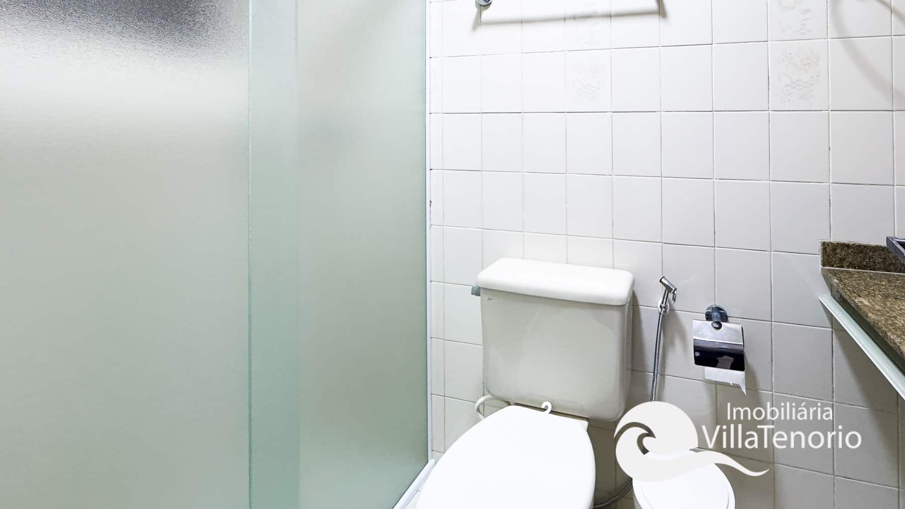 banheiro-apartamento-2-dormitorios-com-piscina-itagua-ubatuba-imobiliaria-villa-tenorio-7
