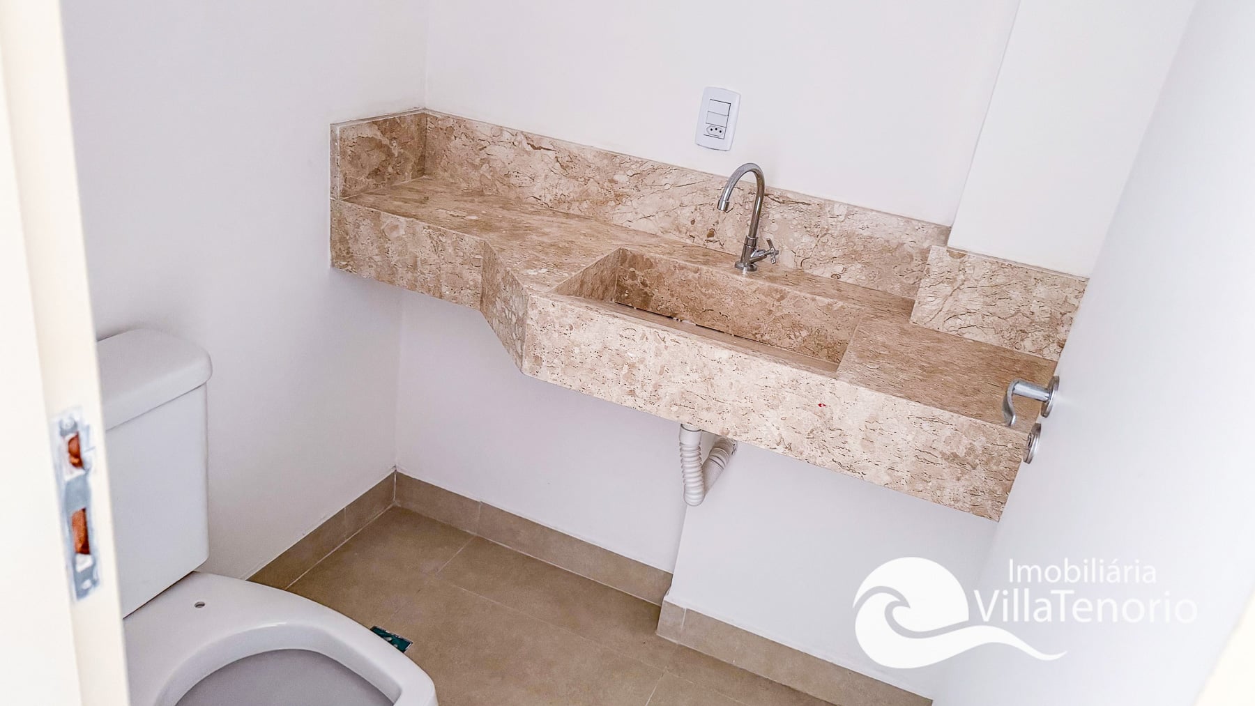 apartamento de 3 quartos a venda na praia do Itagua em Ubatuba-4