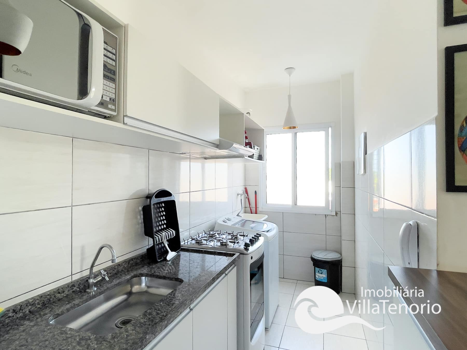 cozinha-apartamento-mobiliado-centro-de-ubatuba-2-dormitorios-com-varanda-gourmet-villa-tenorio-17