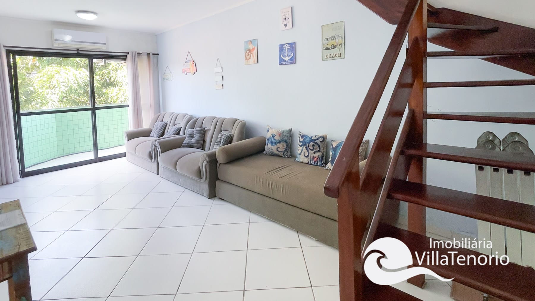 sala-cobertura-duplex-3-dormitorios-110m2-praia-itagua-ubatuba-villa-tenorio.-4