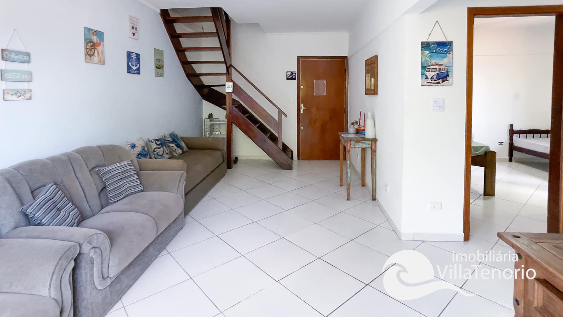 sala-cobertura-duplex-3-dormitorios-110m2-praia-itagua-ubatuba-villa-tenorio.-6