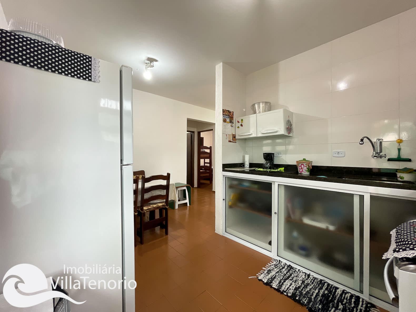 Apartamento-a-venda-a-100m-da-orla-do-Itagua-Ubatuba-Imobiliaria-Villa-Tenorio-2