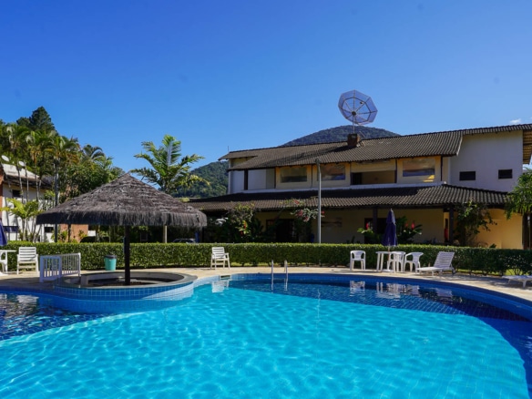 casa-109m2-3-dormitorios-1-suite-mobiliada-praia-da-enseada-ubatuba-villa-tenorio.