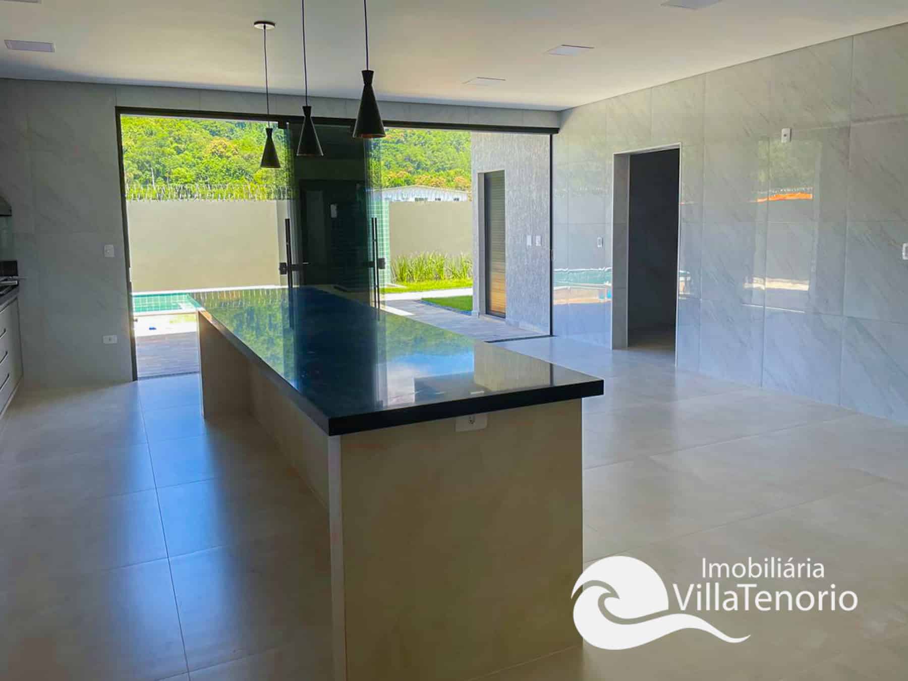 cozinha-casa-300m2-3-dormitorios-e-5-banheiros-com-3-vagas-ubatuba-villa-tenorio.-21