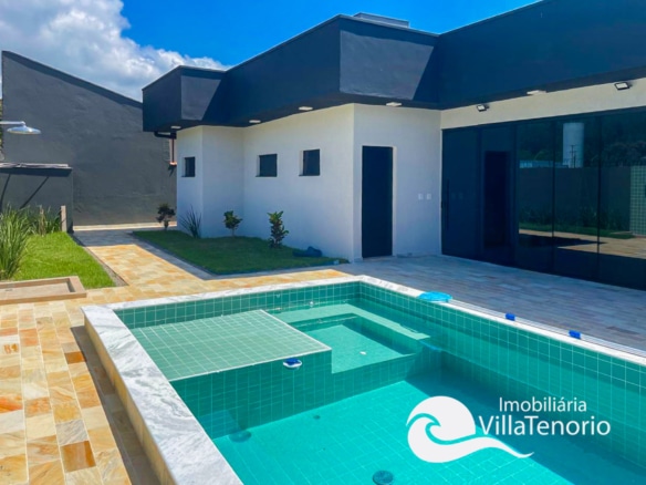piscina-casa-300m2-3-dormitorios-e-5-banheiros-com-3-vagas-ubatuba-villa-tenorio.-40