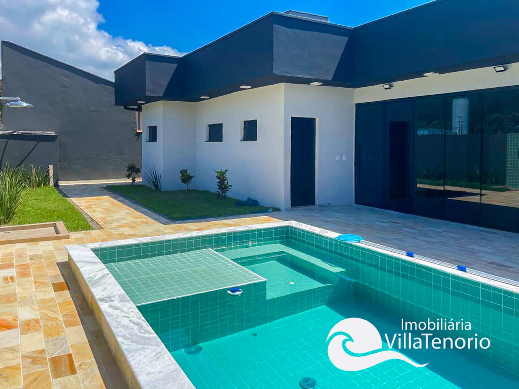 piscina-casa-300m2-3-dormitorios-e-5-banheiros-com-3-vagas-ubatuba-villa-tenorio.-40