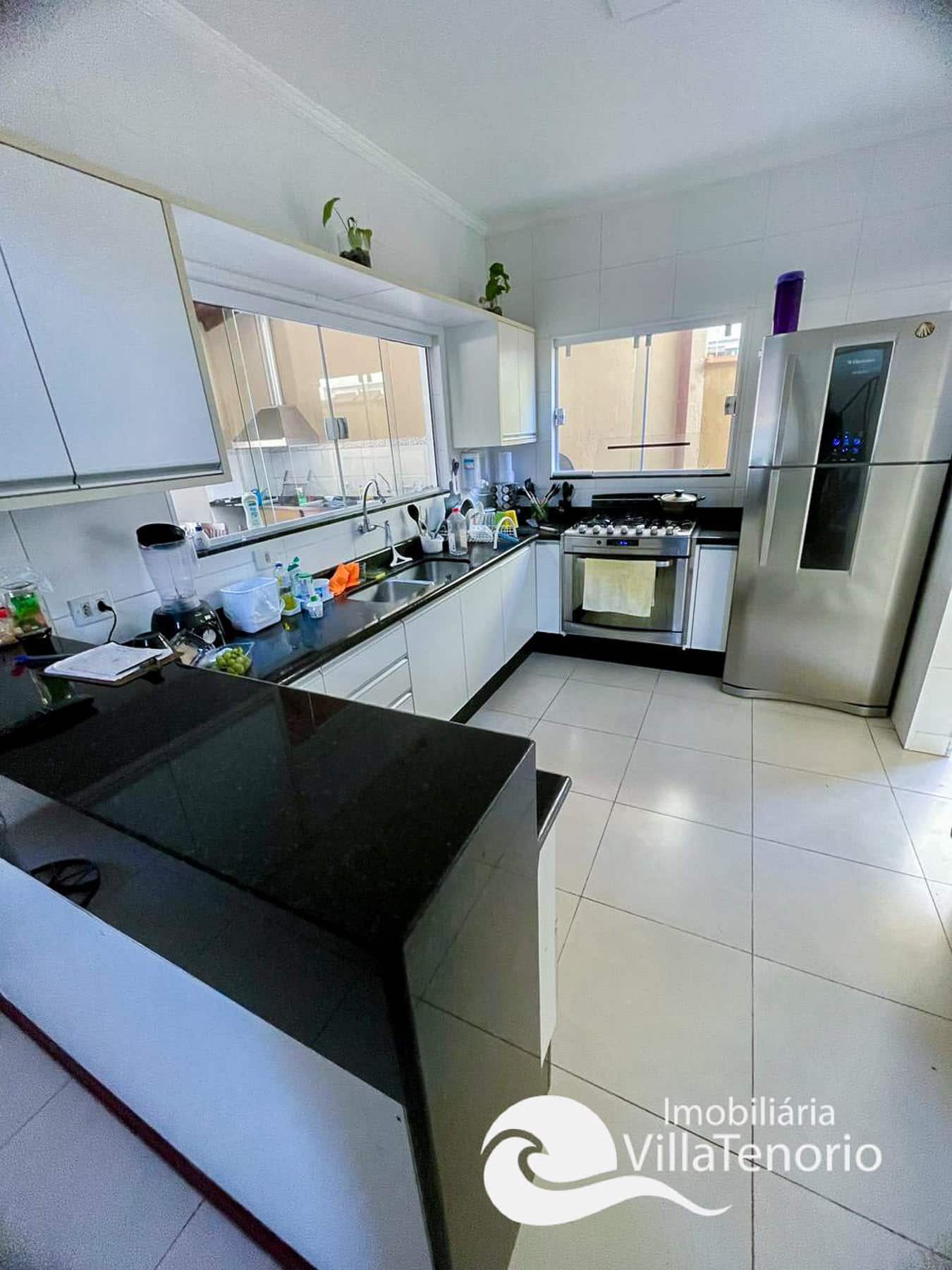 casa-4-suites-com-piscina-e-churrasqueira-toninhas-ubatuba-villa-tenorio-12