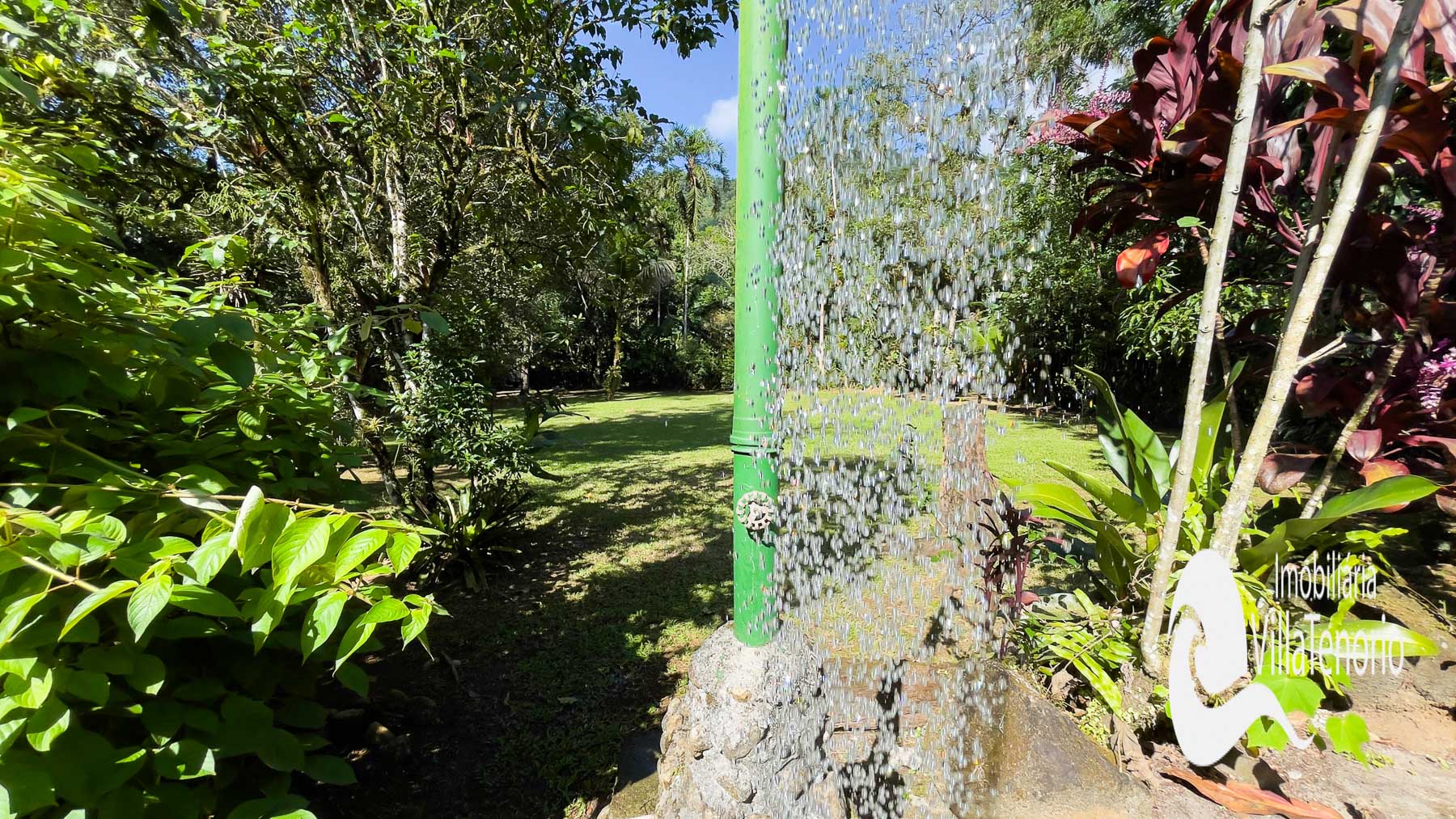 sitio-2615m2-casa-com-espaco-gourmet-e-casa-de-caseiro-corcovado-ubatuba-villa-tenorio.-10