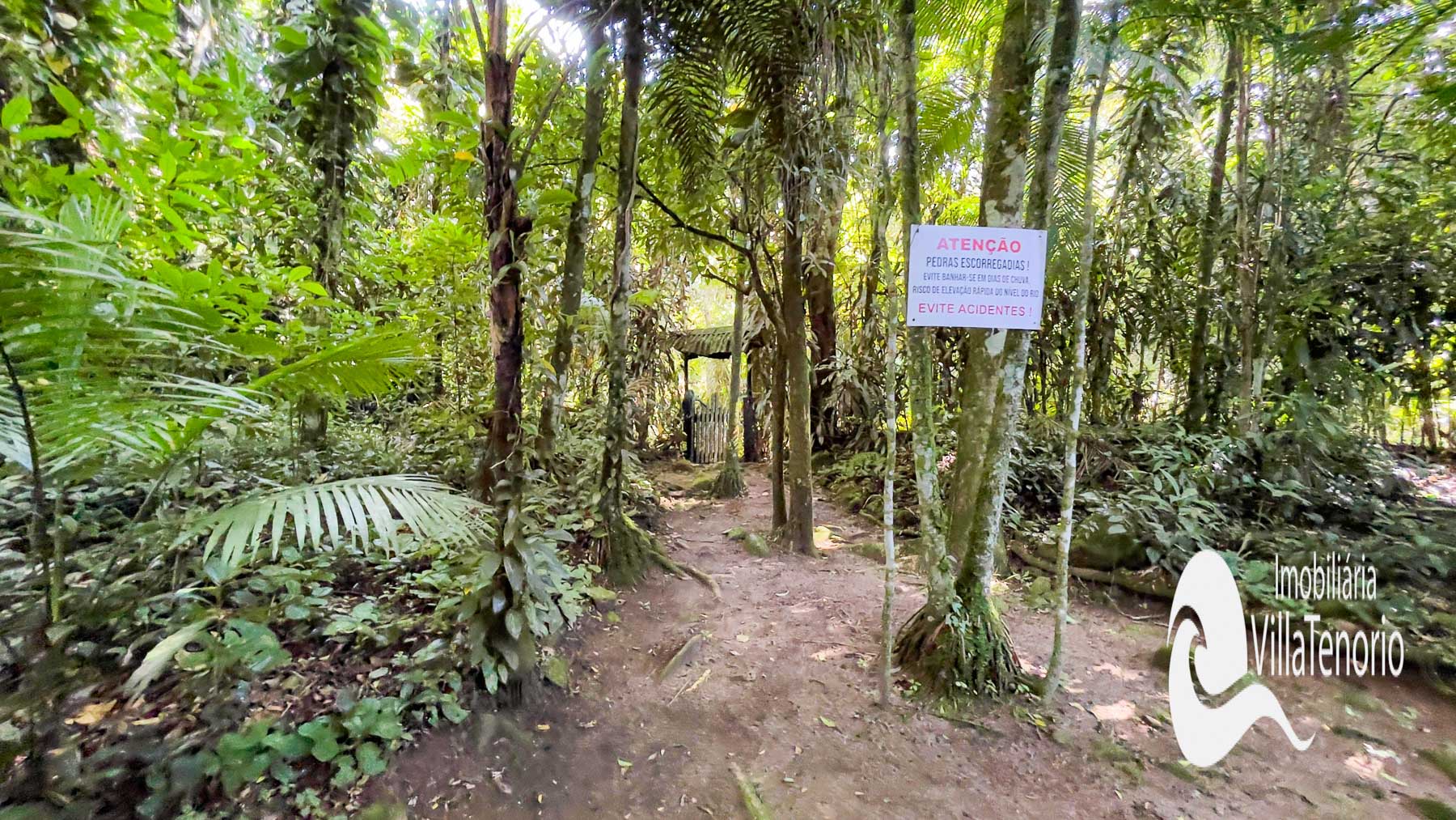 sitio-2615m2-casa-com-espaco-gourmet-e-casa-de-caseiro-corcovado-ubatuba-villa-tenorio.-77