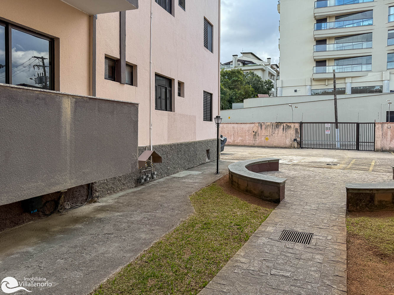 Area Externa_Apartamento a venda_Praia do Itagua_Ubtuba_2 quartos_ Apresentado pela Imobiliaria Villa Tenorio-48