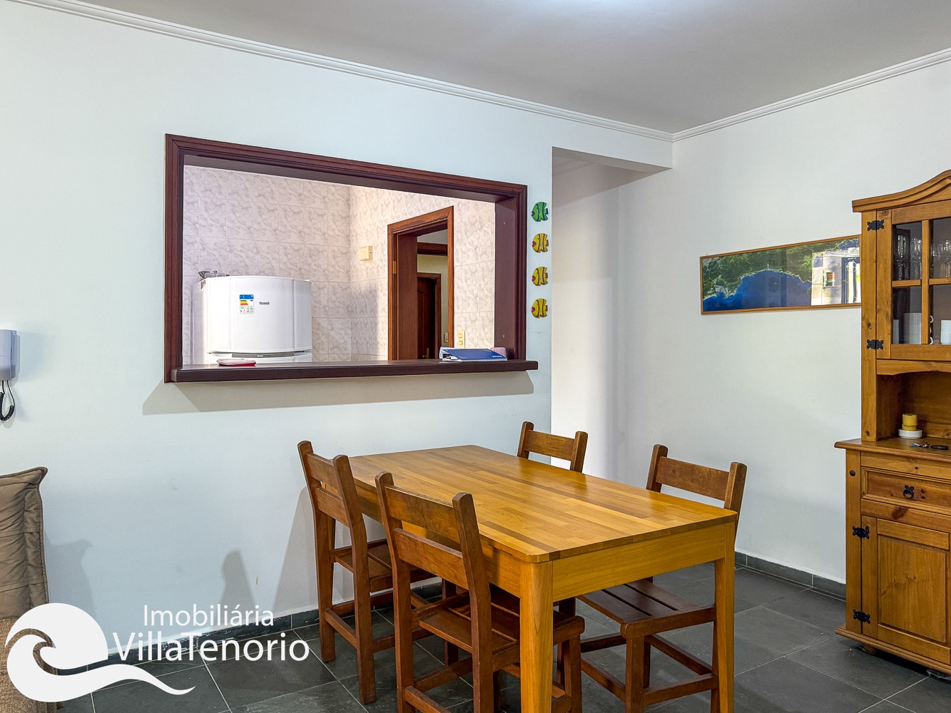 Living - Apartamento 2 quartos Itagua em Ubatuba apresentado pela Imobiliária Villa Tenório-22