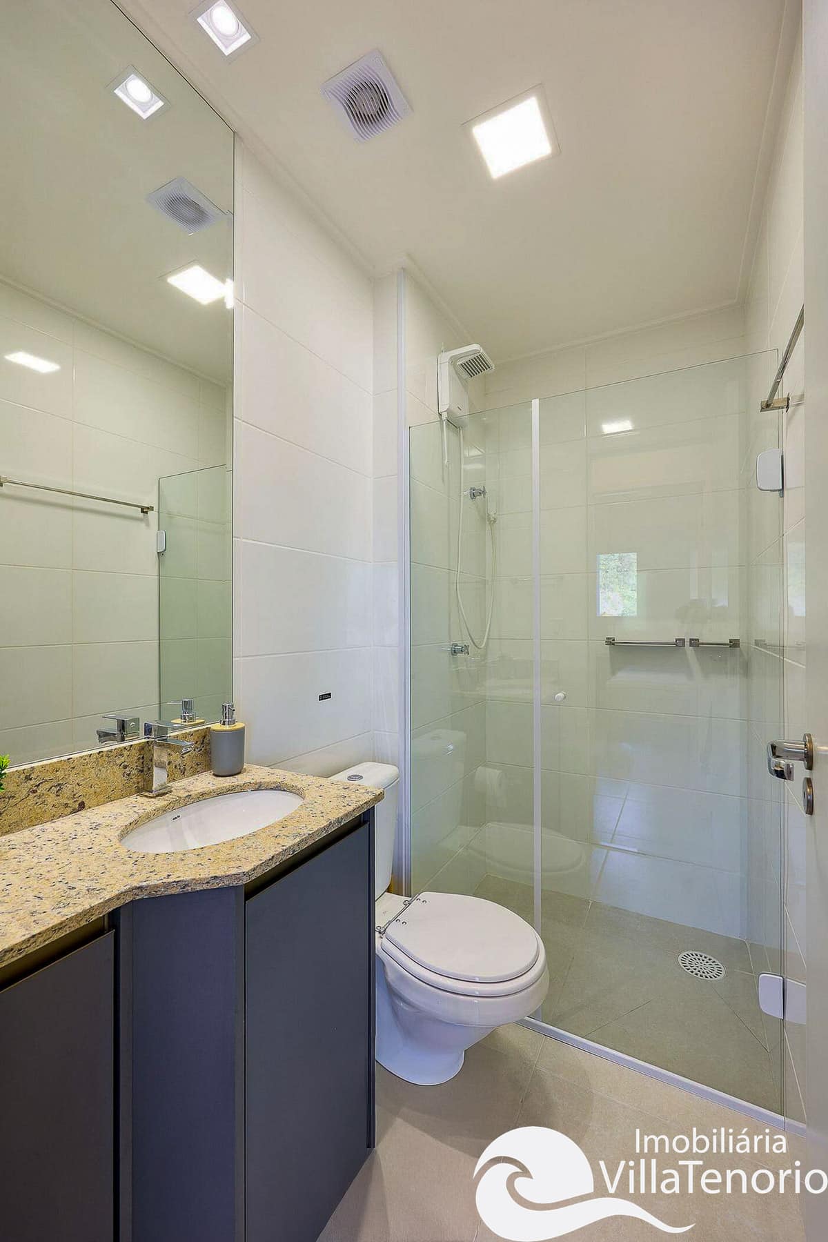 Apartamento mobiliado a venda com 2 quartos em Ubatuba - Praia das Toninhas_apresentado pela Imobiliaria Villa Tenório-18