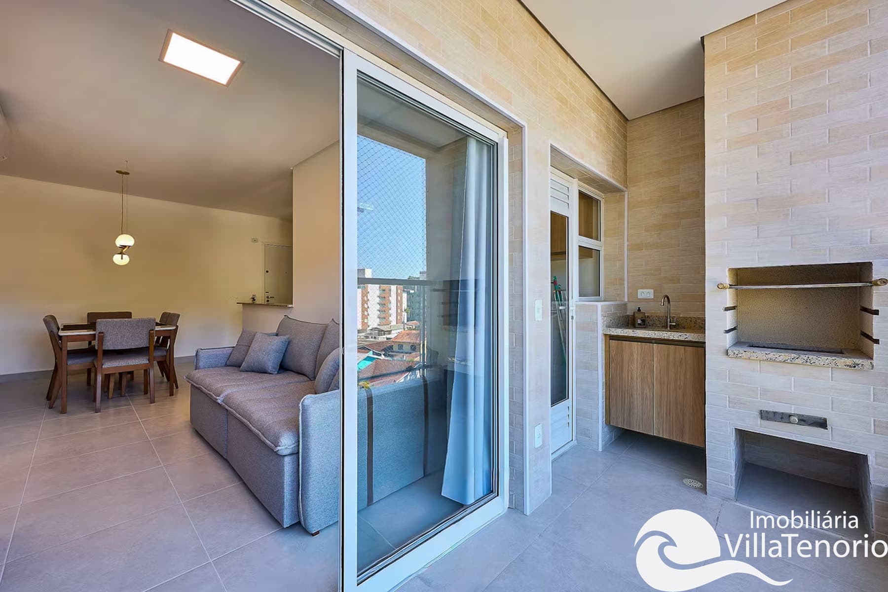 Apartamento mobiliado a venda com 2 quartos em Ubatuba - Praia das Toninhas_apresentado pela Imobiliaria Villa Tenório-5