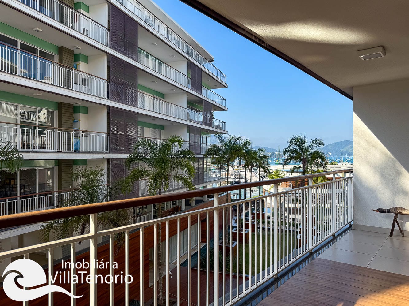Luxuoso Apartamento com vista do Mar no Saco da Ribeira em Ubatuba apresentado pela Imobiliária Villa Tenório-22