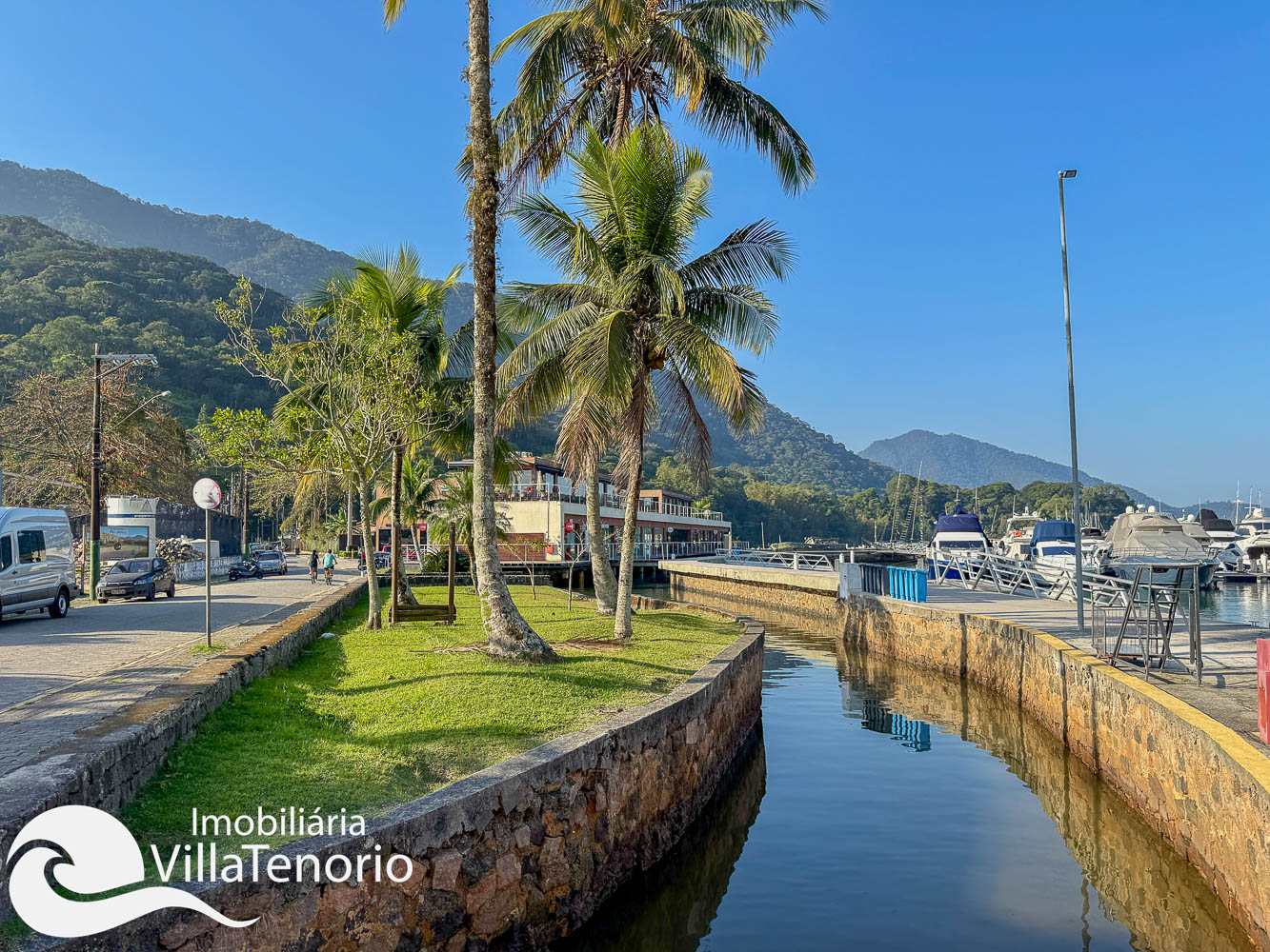Luxuoso Apartamento com vista do Mar no Saco da Ribeira em Ubatuba apresentado pela Imobiliária Villa Tenório-56