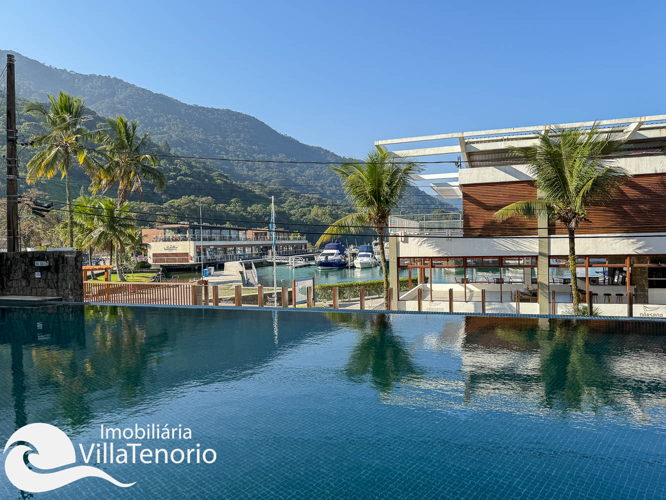 Luxuoso Apartamento com vista do Mar no Saco da Ribeira em Ubatuba apresentado pela Imobiliária Villa Tenório-6
