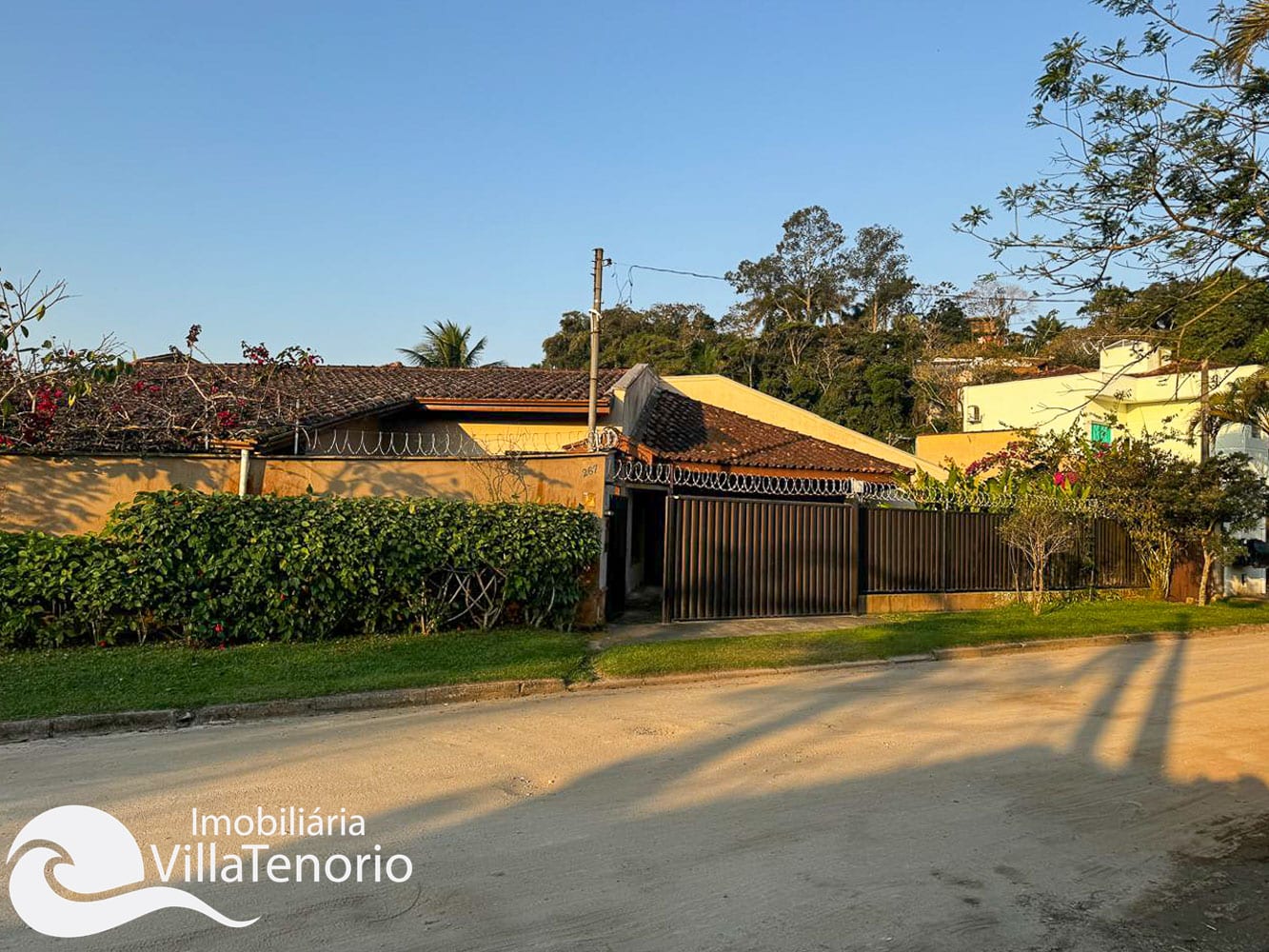 casa a venda na praia do Tenorio em Ubatuba - terreno de 450 m2 - apresentado pela Imobiliaria Villa Tenorio-14