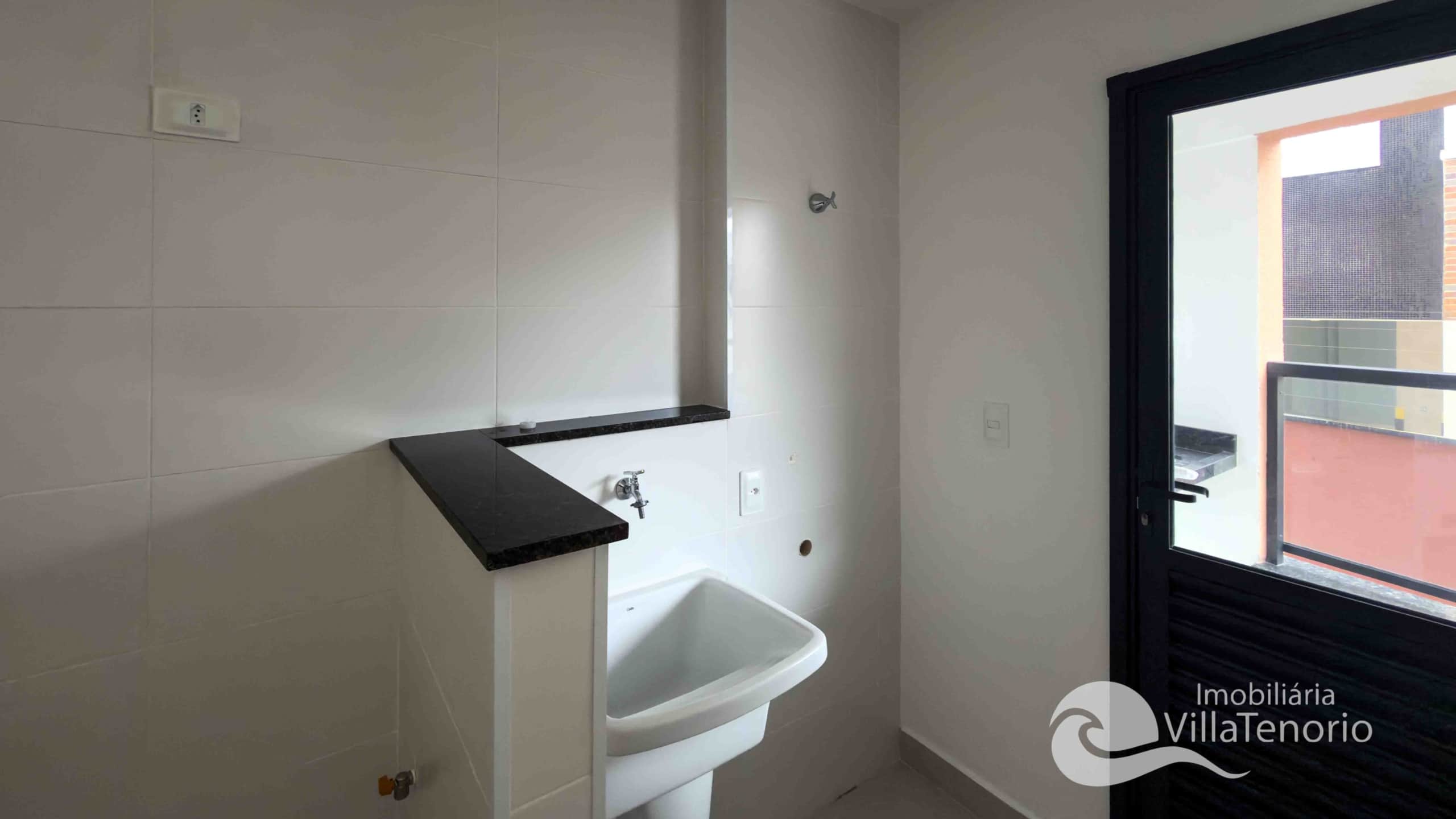 APARTAMENTO A VENDA 71M2 PROXIMO A ORLA DO ITAGUÁ 300M DA PRAIA 2 DORMITORIOS UBATUBA IMOBILIÁRIA VILLA TENÓRIO LITORAL NORTE INVESTIMENTO IMOBILIÁRIO-6