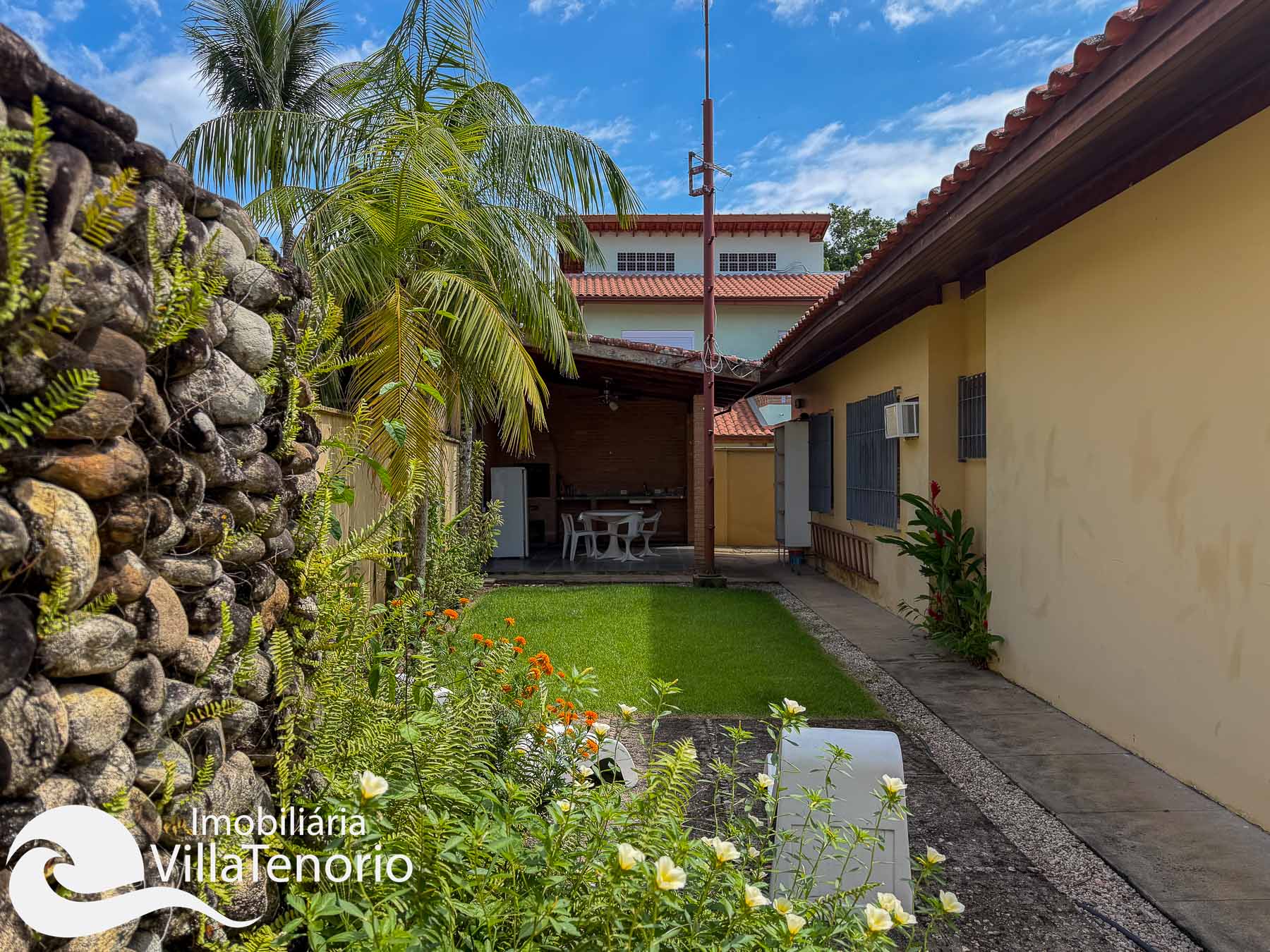 Casa a venda no Condominio do Tenorio em Ubatuba Casa a venda no Condominio do Tenorio em Ubatuba