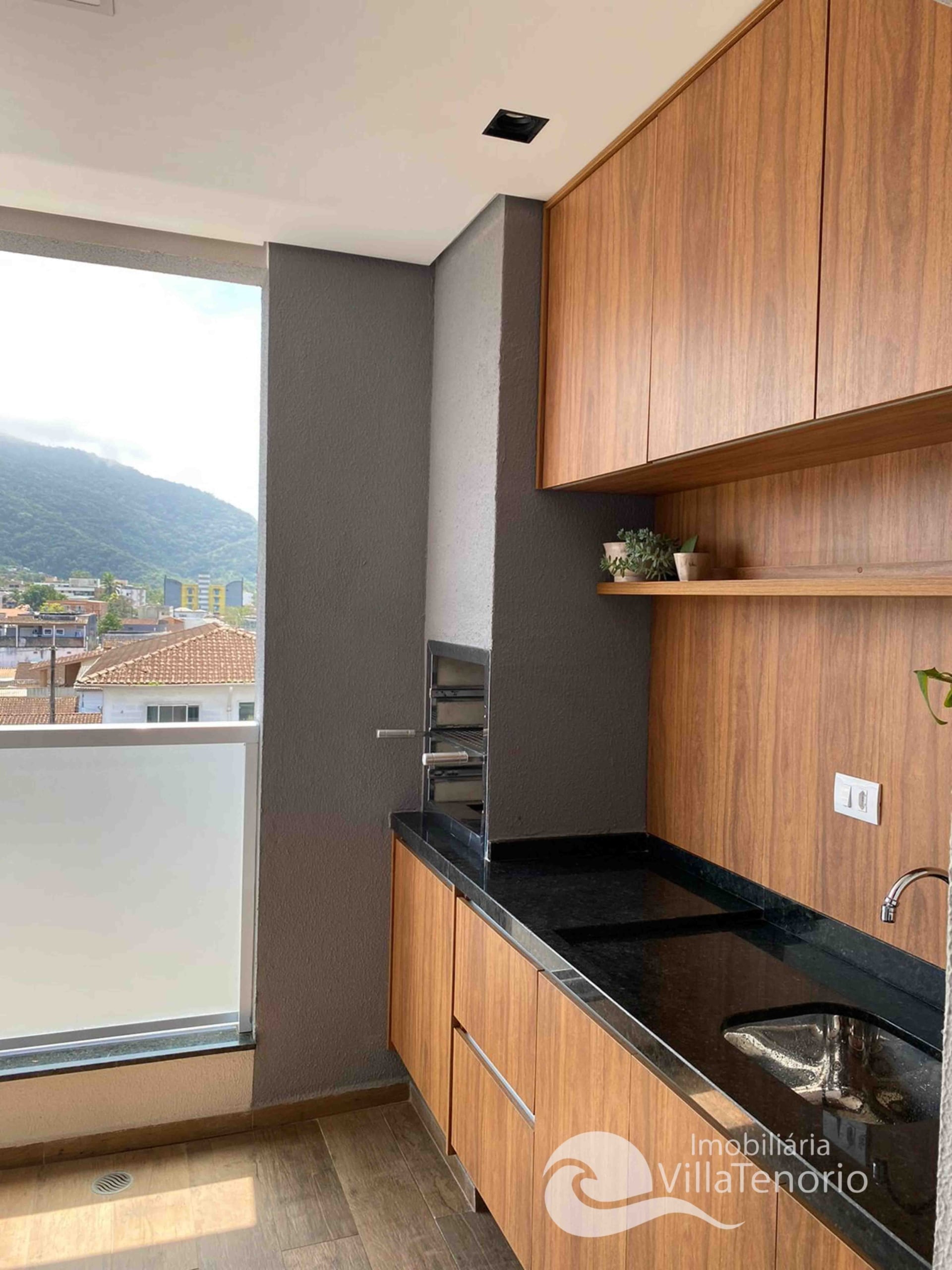 APARTAMENTO 2 DORMITÓRIOS CENTRO COMPLETO PARA AIBNB A VENDA EM UBATUBA IMOBILIÁRIA VILLA TENÓRIO-4