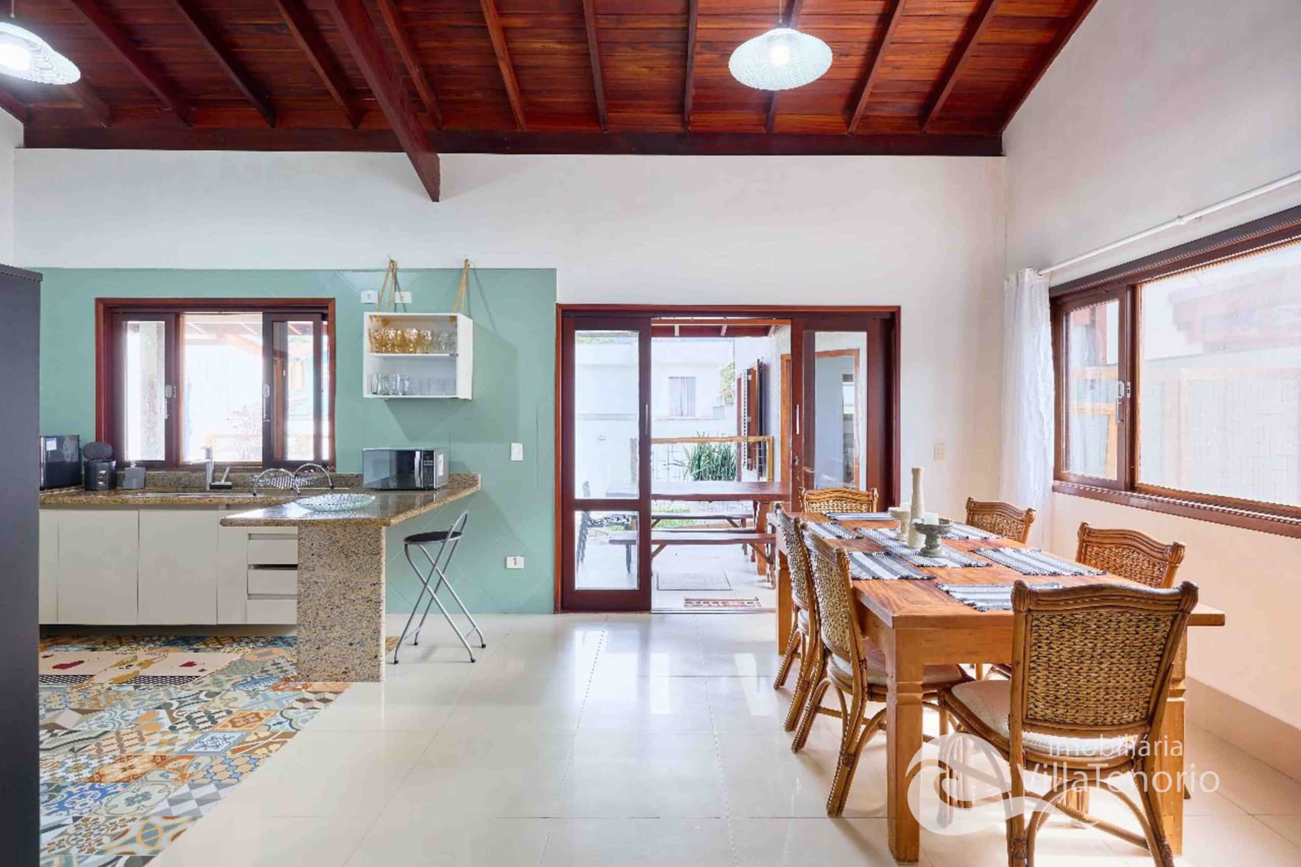 casa em condominio fechado em ubatuba litoral norte de são paulo imobiliária villa tenório casa a venda-53