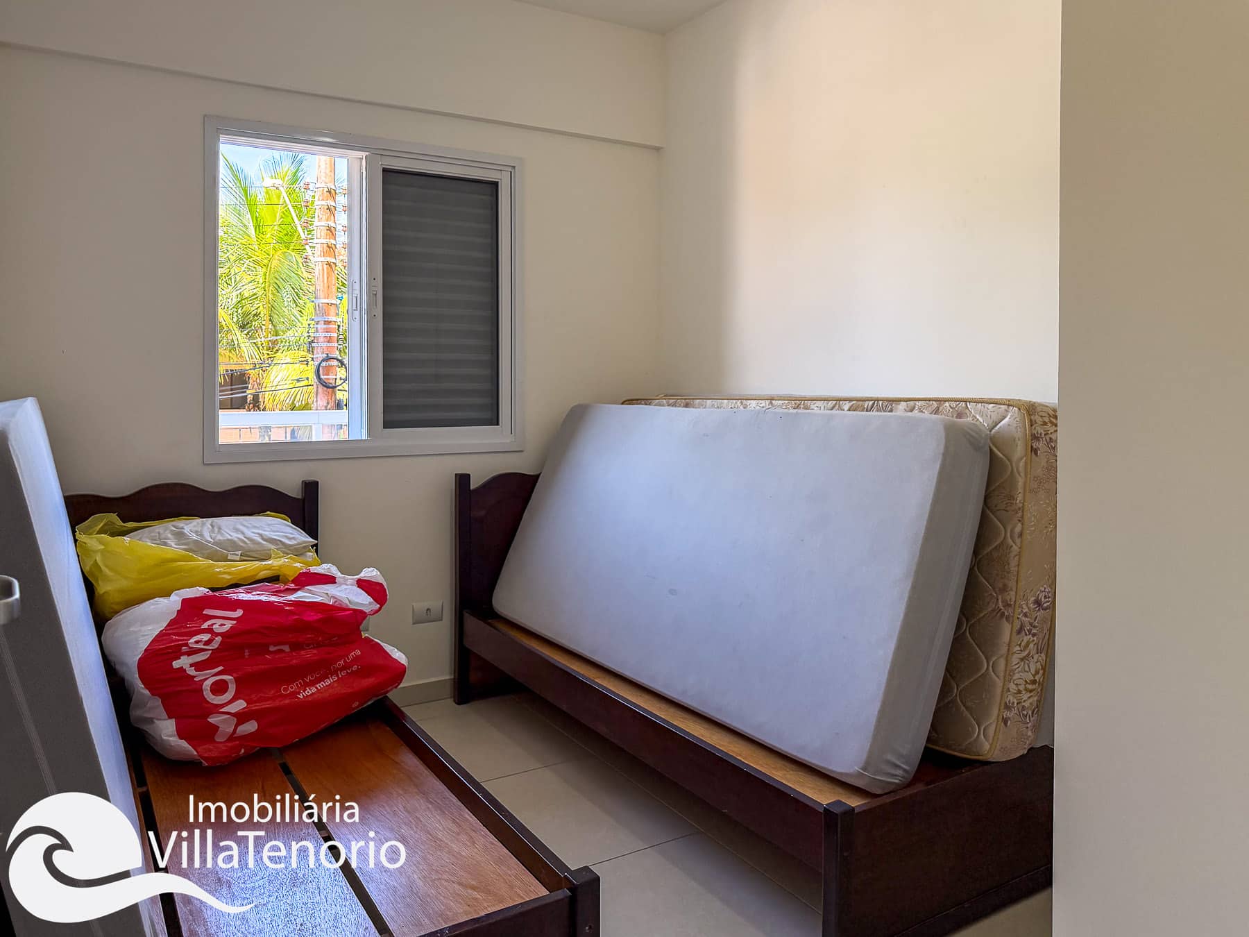 Apartamento a venda Praia das Toninhas 3 quartos sendo uma suite-21
