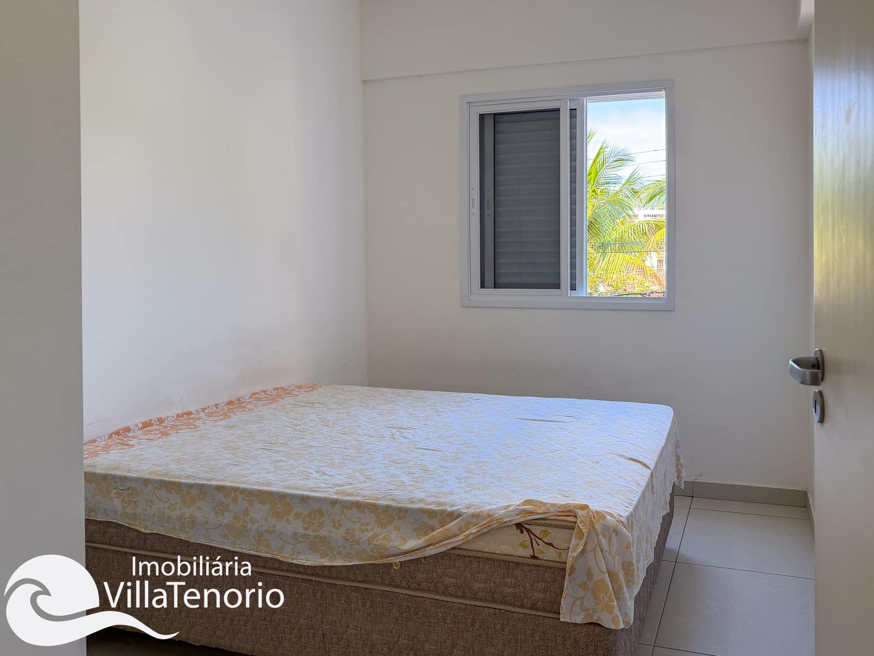 Apartamento a venda Praia das Toninhas 3 quartos sendo uma suite-22