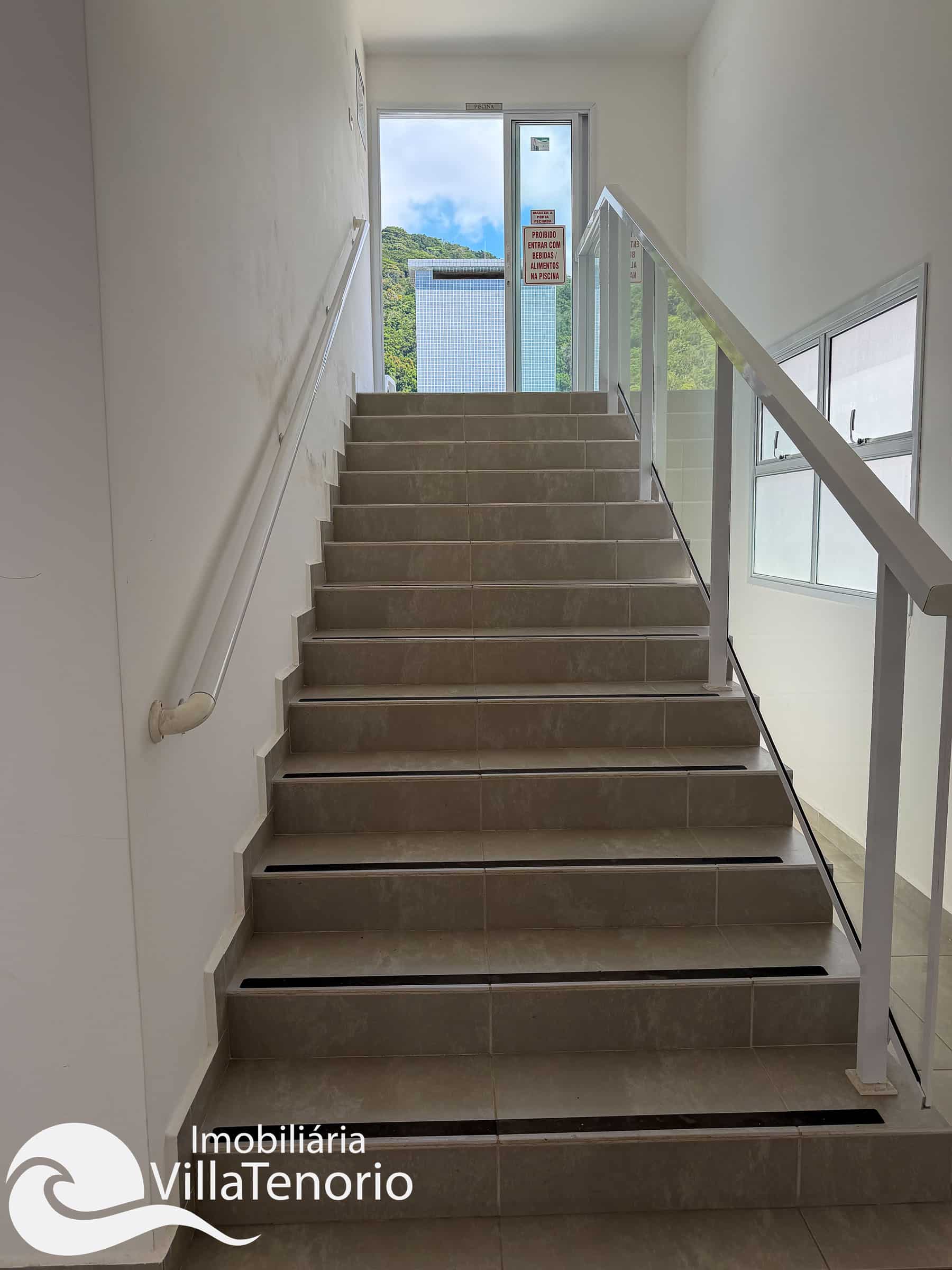 Apartamento a venda Praia das Toninhas 3 quartos sendo uma suite-37