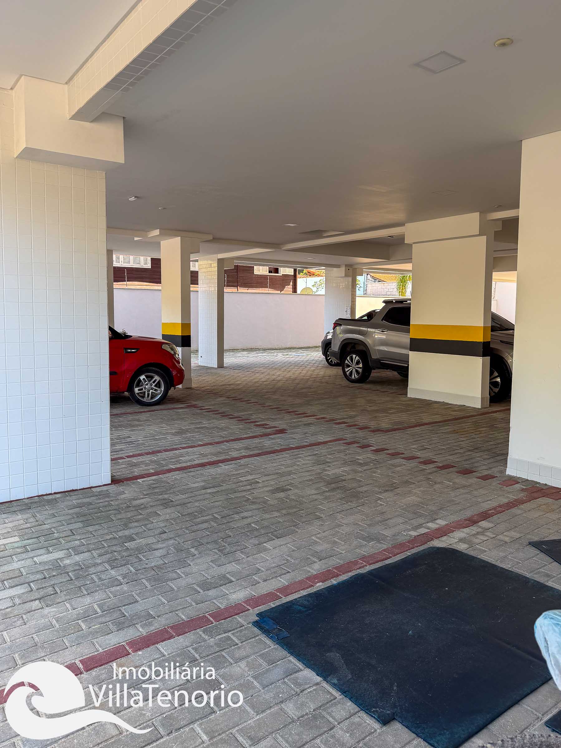 Apartamento a venda Praia das Toninhas 2 quartos sendo uma suite-46