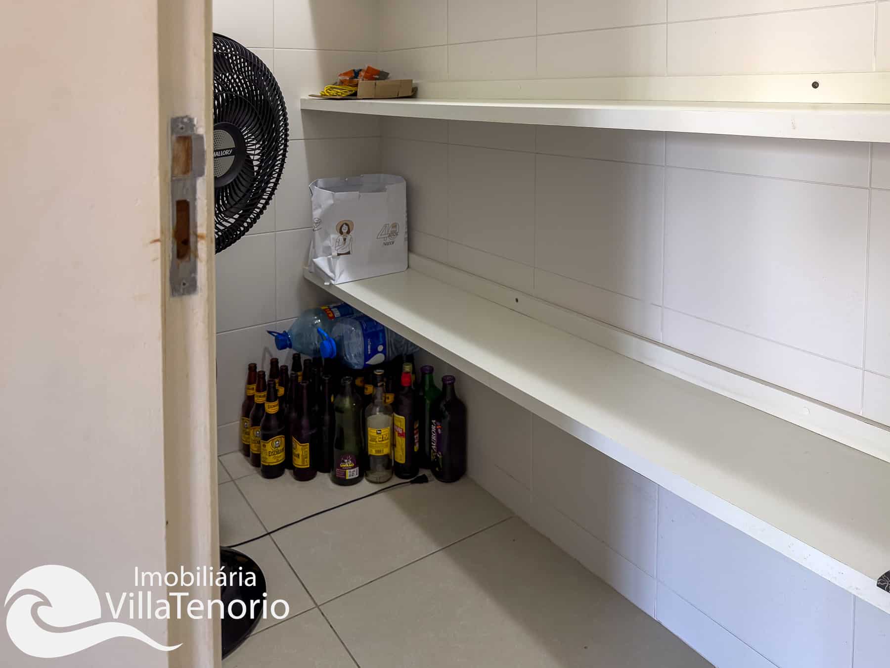 Apartamento a venda Praia das Toninhas 3 quartos sendo uma suite-8