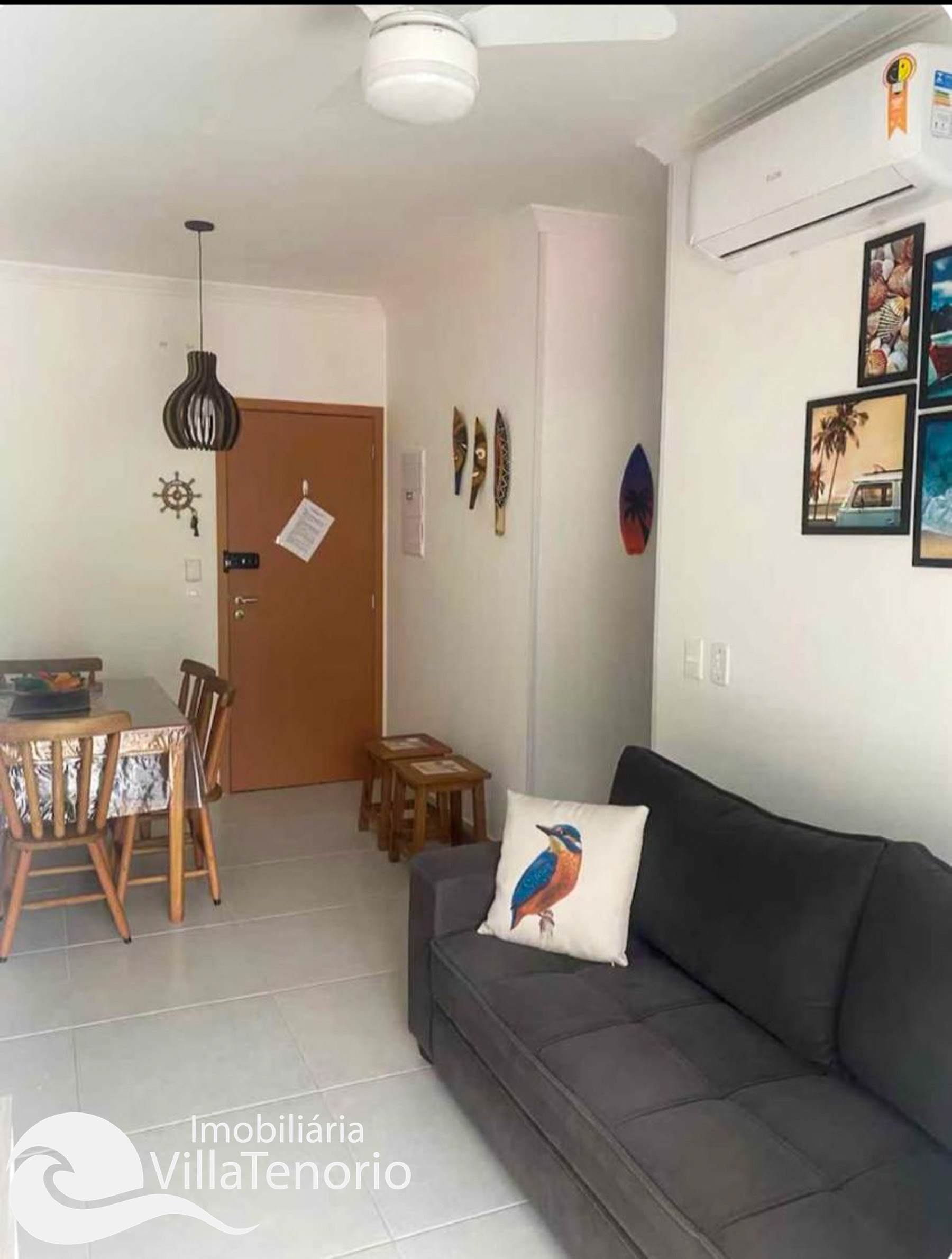 Apartamento de dois quartos a venda na Praia das Toninhas em Ubatuba