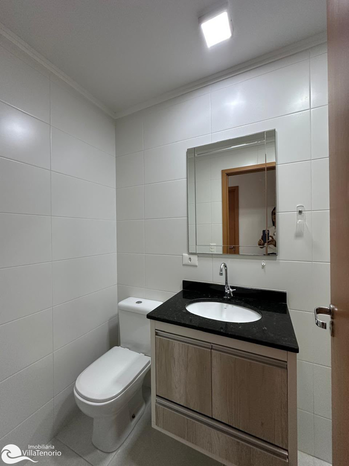 apartamento a venda na praia das Toninhas em Ubatuba com 2 quartos - apresentado pela Imobiliária Villa Tenório - especialista em Imóveis a venda em Ubatuba-19
