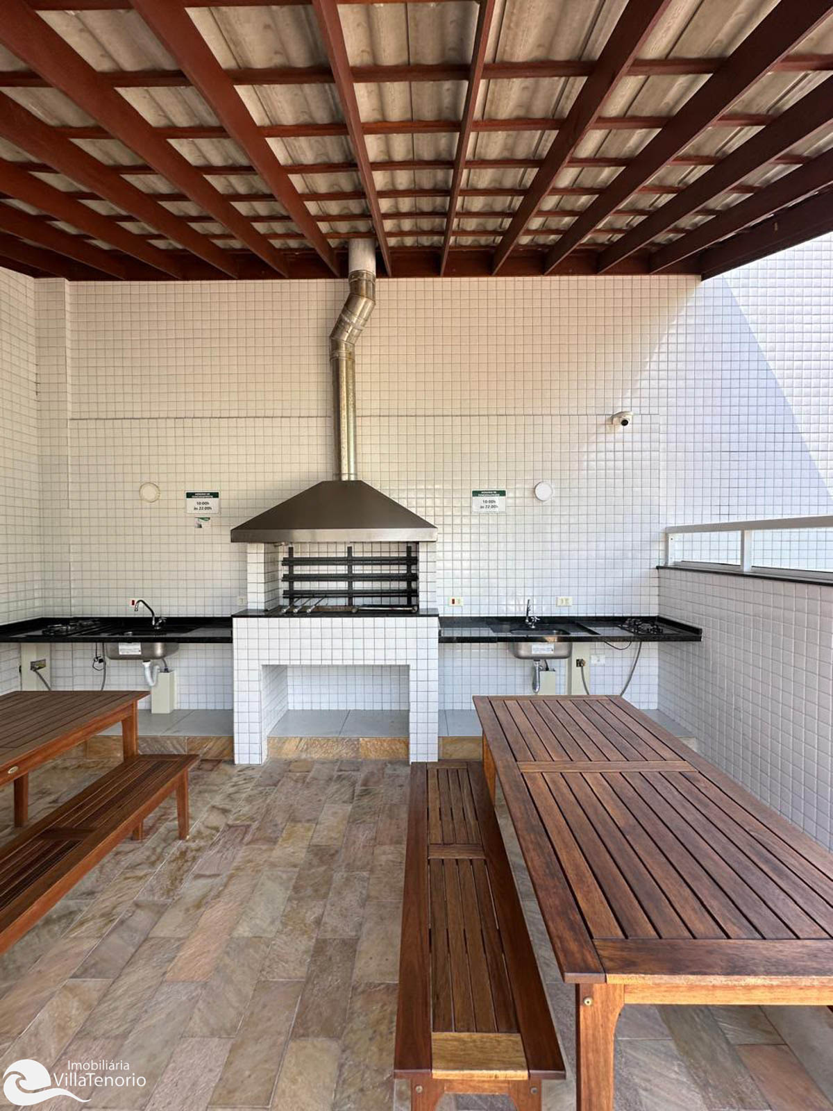 apartamento a venda na praia das Toninhas em Ubatuba com 2 quartos - apresentado pela Imobiliária Villa Tenório - especialista em Imóveis a venda em Ubatuba-7