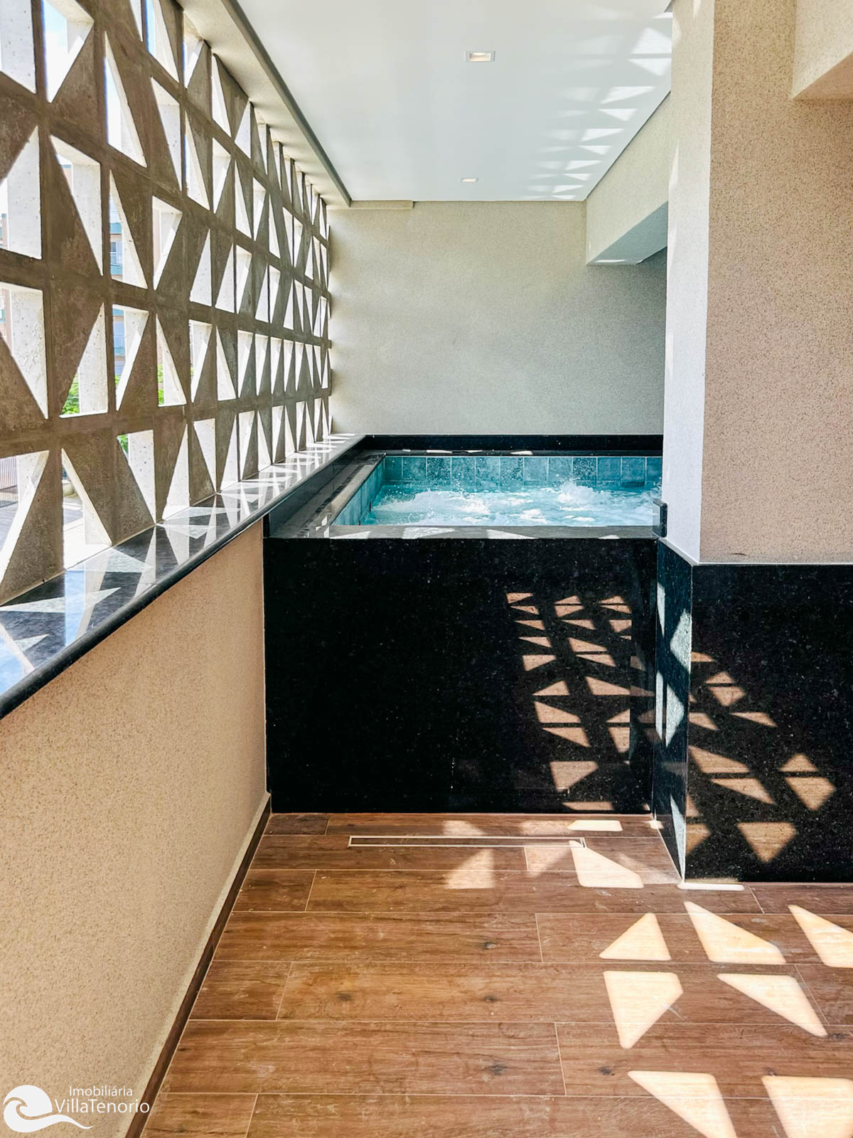 apartamento a venda no Itaguá em Ubatuba com 2 suítes - apresentado pela Imobiliária Villa Tenório - especialista em Imóveis a venda em Ubatuba-16