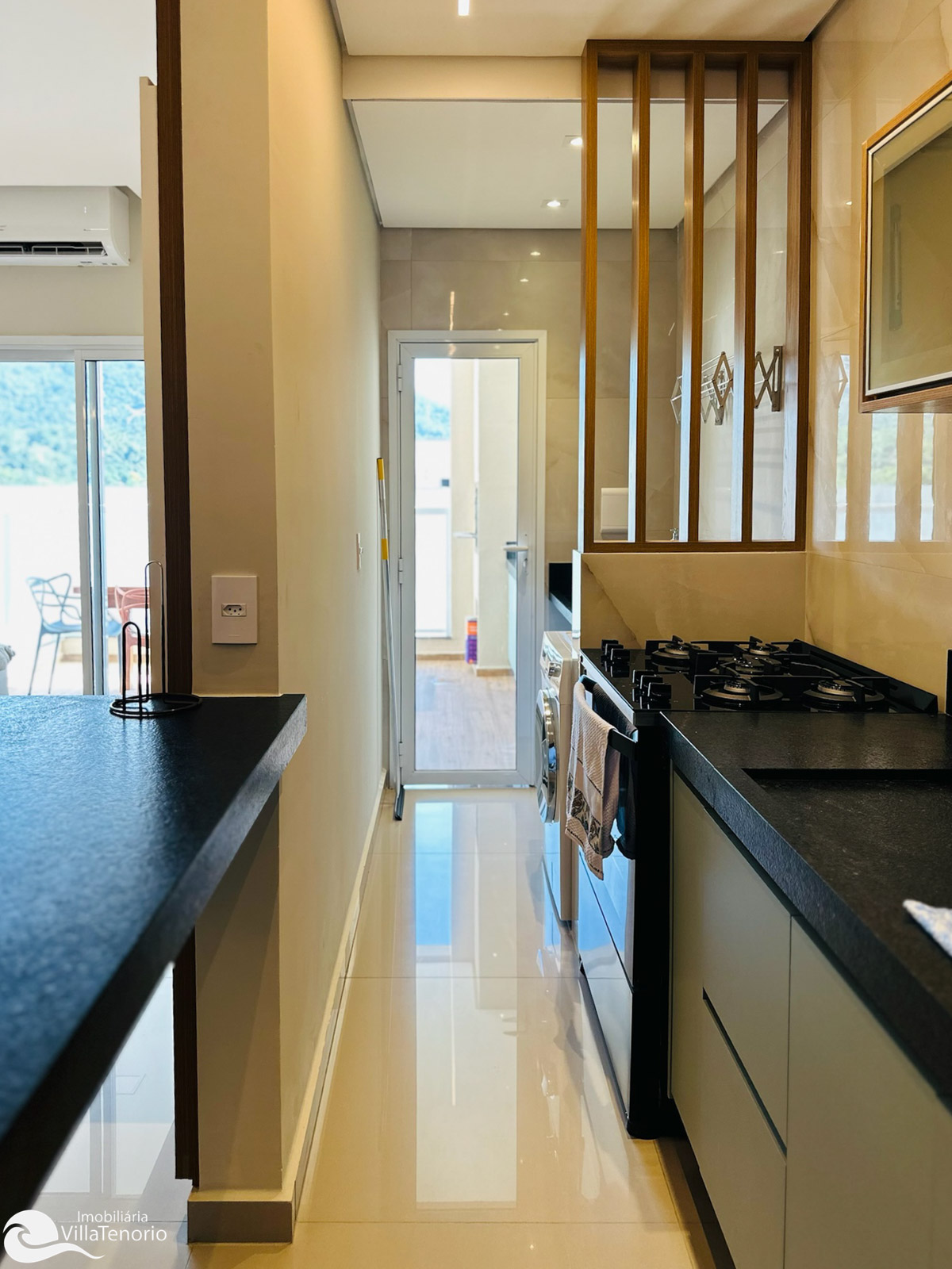 apartamento a venda no Itaguá em Ubatuba com 2 suítes - apresentado pela Imobiliária Villa Tenório - especialista em Imóveis a venda em Ubatuba-6