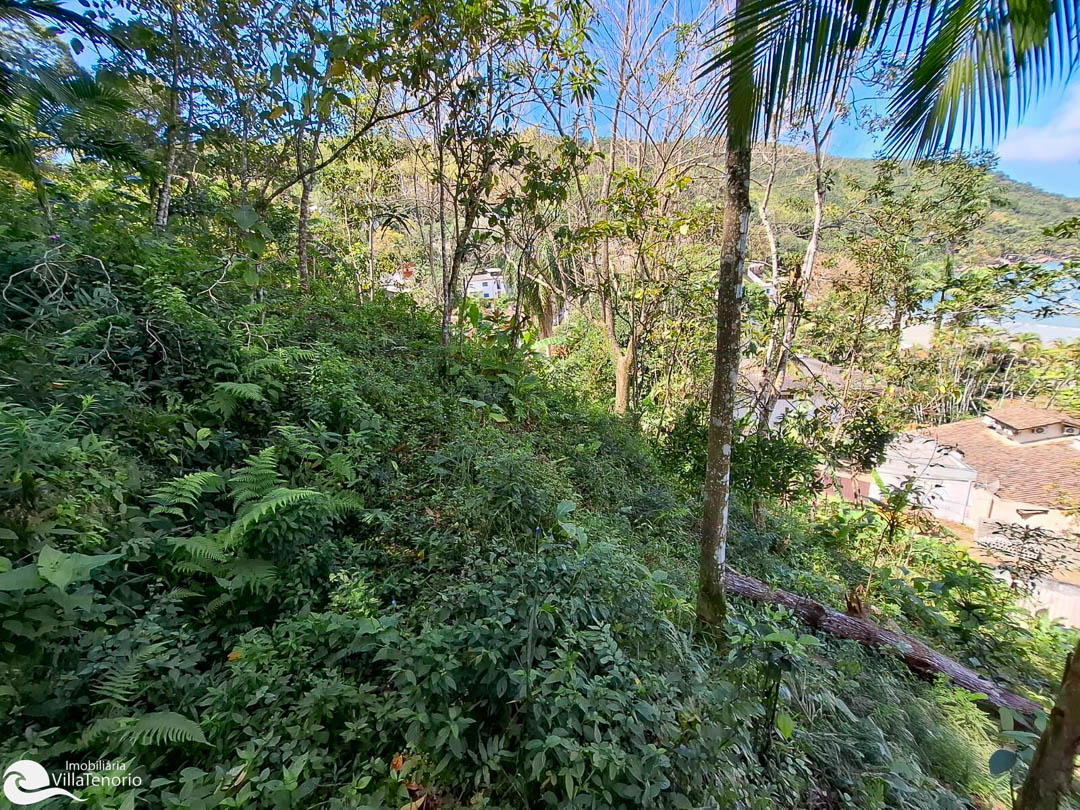 Terreno 1.200 m2 vista mar a venda na praia da Enseada em Ubatuba - Projeto aprovado-4